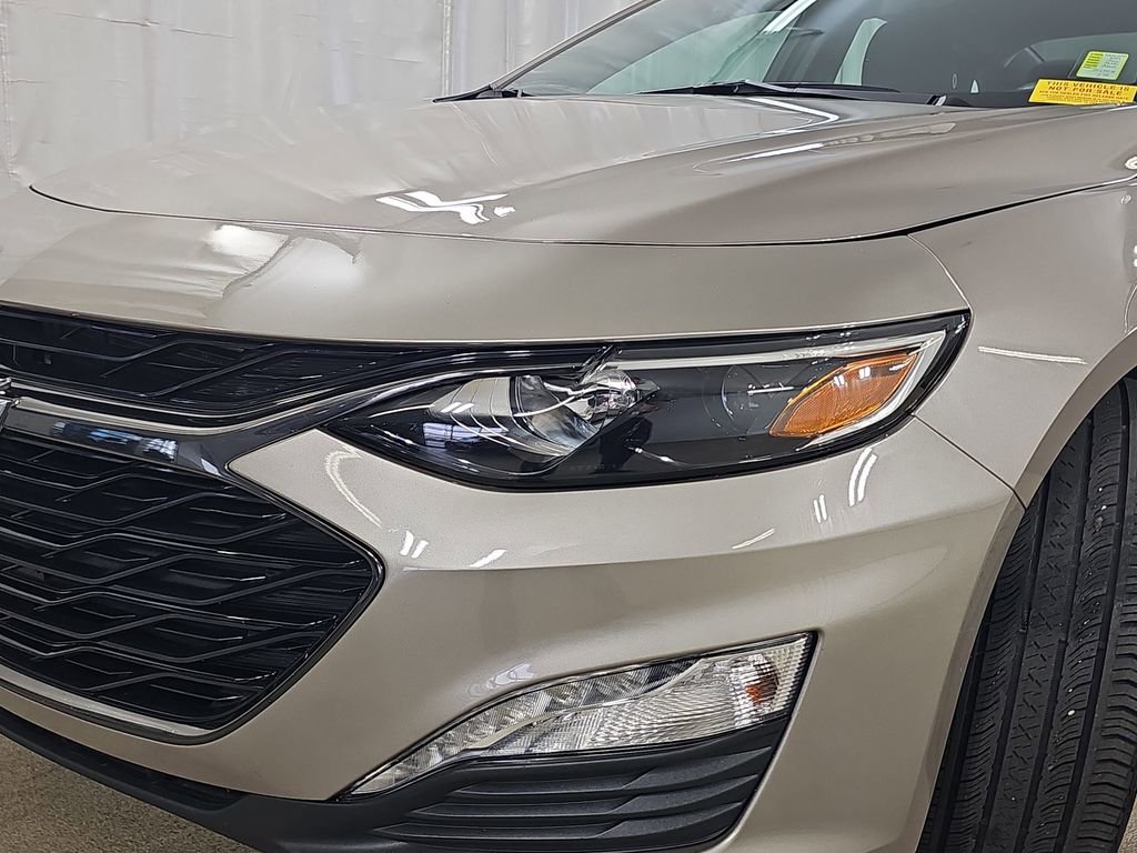 Used 2023 Chevrolet Malibu LT w/ Sport Edition FWD image 35