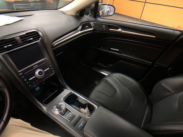 Certified 2019 Ford Fusion Titanium FWD image 18