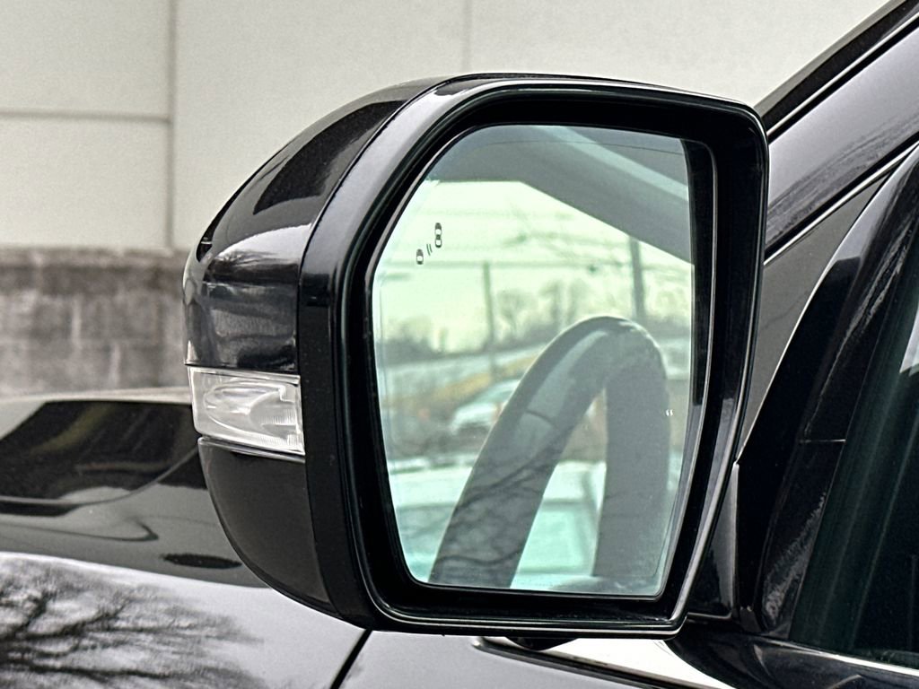 Used 2021 Ford Expedition Max Limited image 18