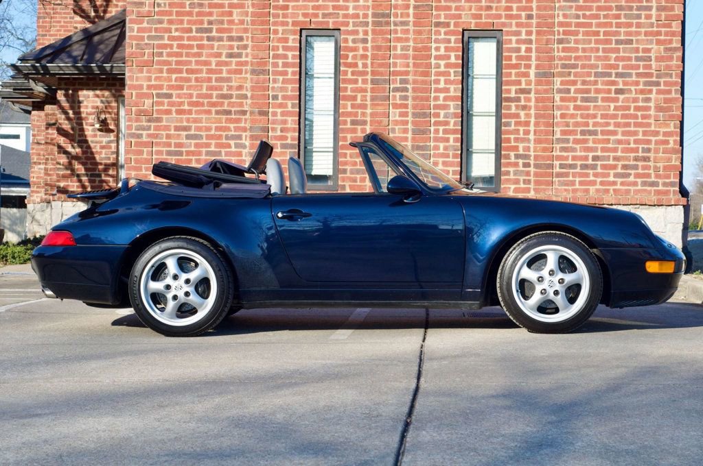 Used 1995 Porsche 911 Carrera image 4