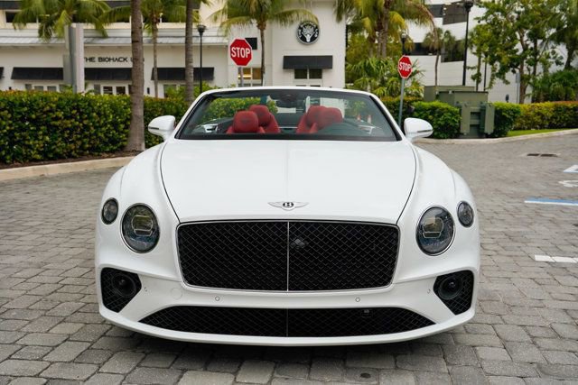 Used 2024 Bentley Continental GT V8 image 4