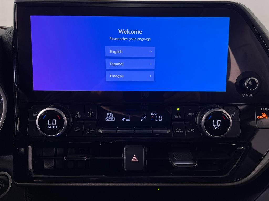 Certified 2024 Toyota Highlander XLE image 20