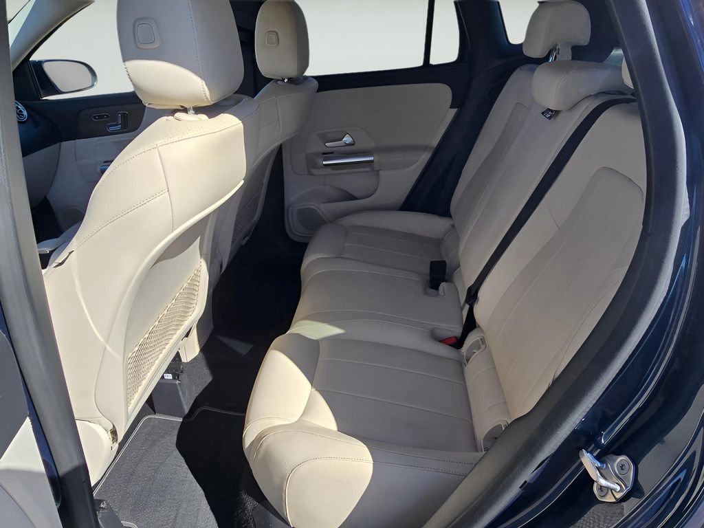 Used 2022 Mercedes-Benz GLA 250 4MATIC w/ Premium Package Lite image 29