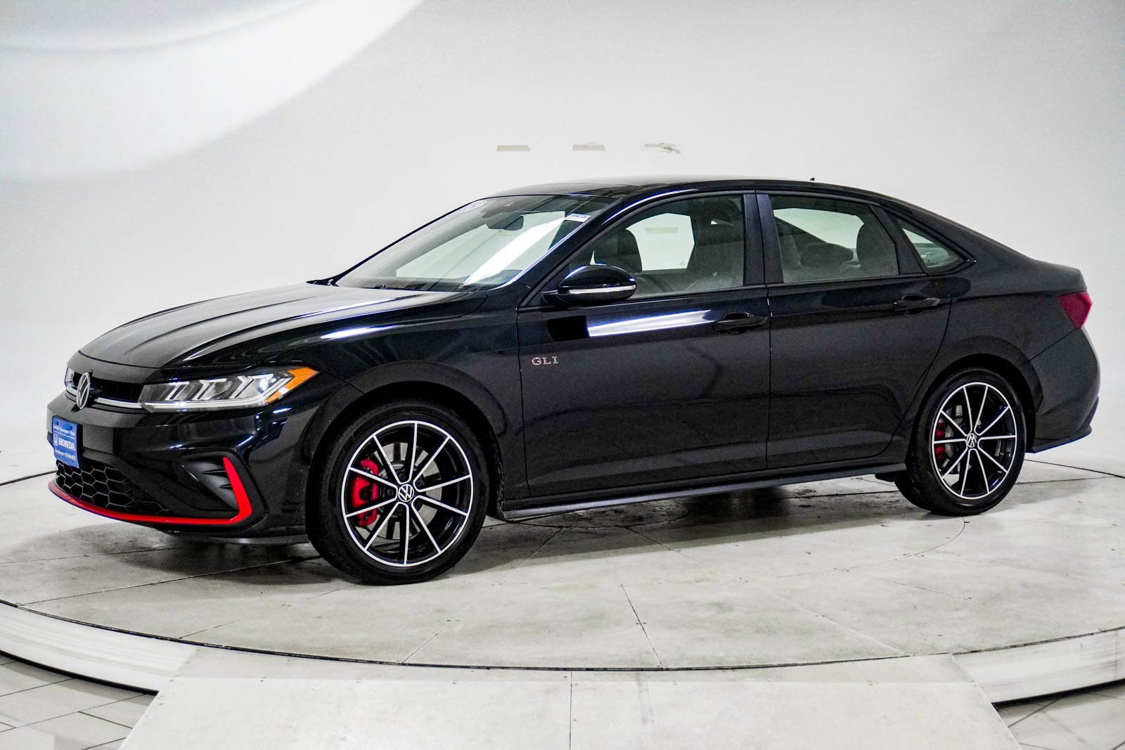 Used 2025 Volkswagen Jetta GLI Autobahn FWD image 3