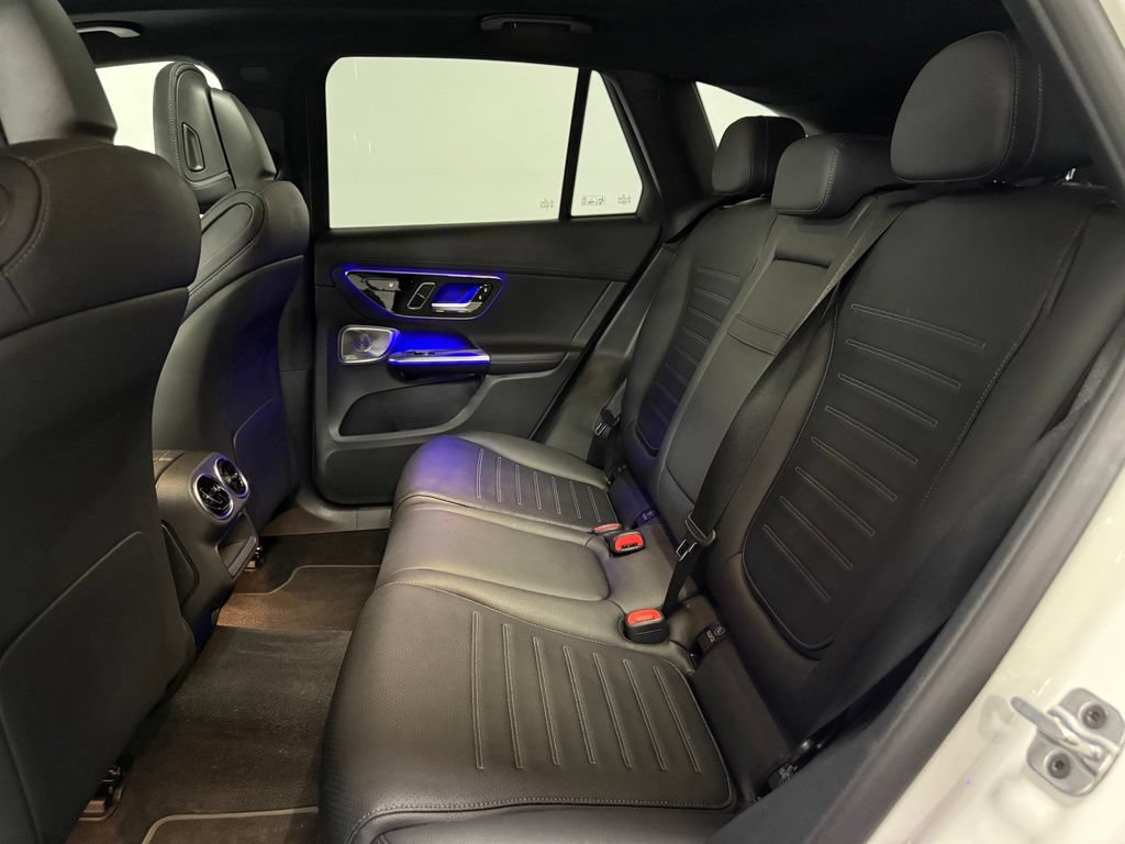 Used 2023 Mercedes-Benz GLC 300 4MATIC image 10