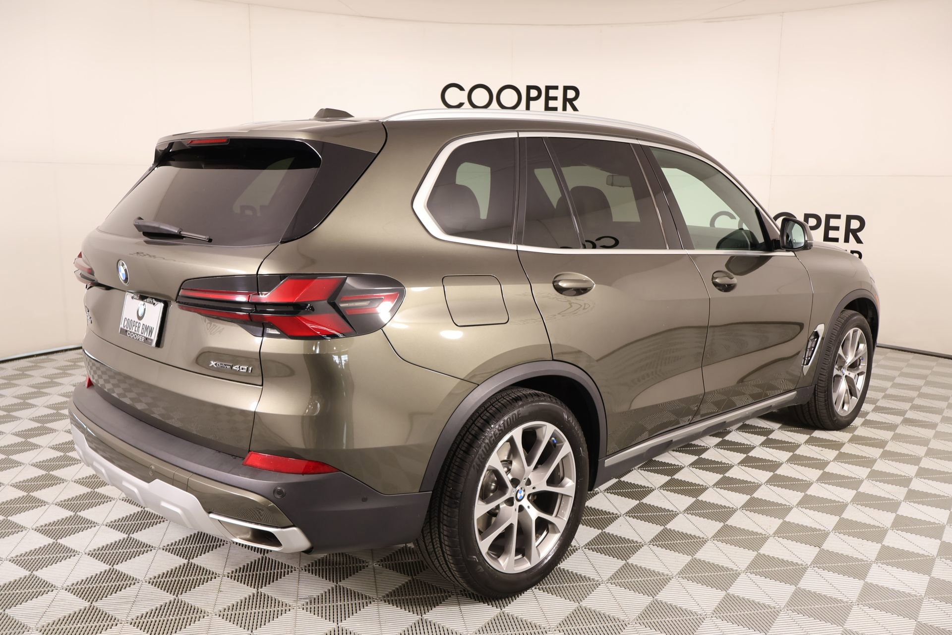 Certified 2024 BMW X5 xDrive40i w/ Executive Package AWD/4WD image 22