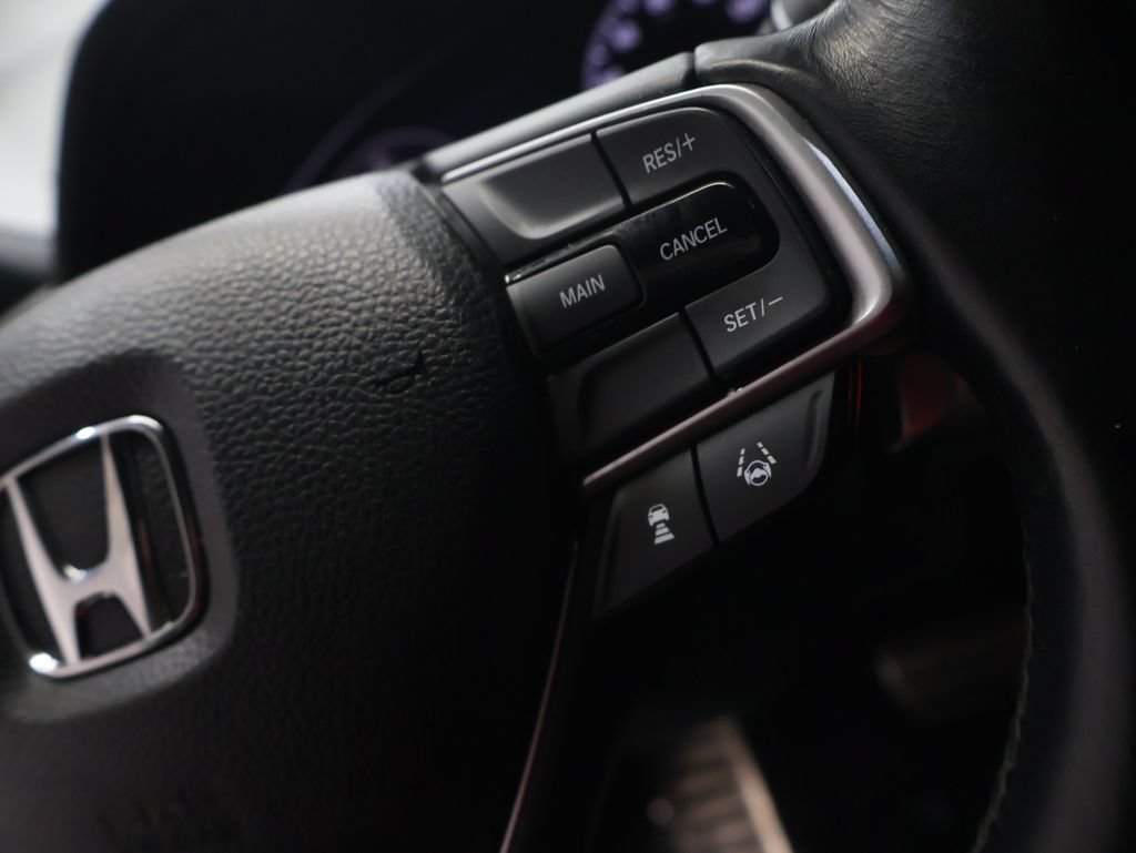 Used 2018 Honda Accord Sport image 20