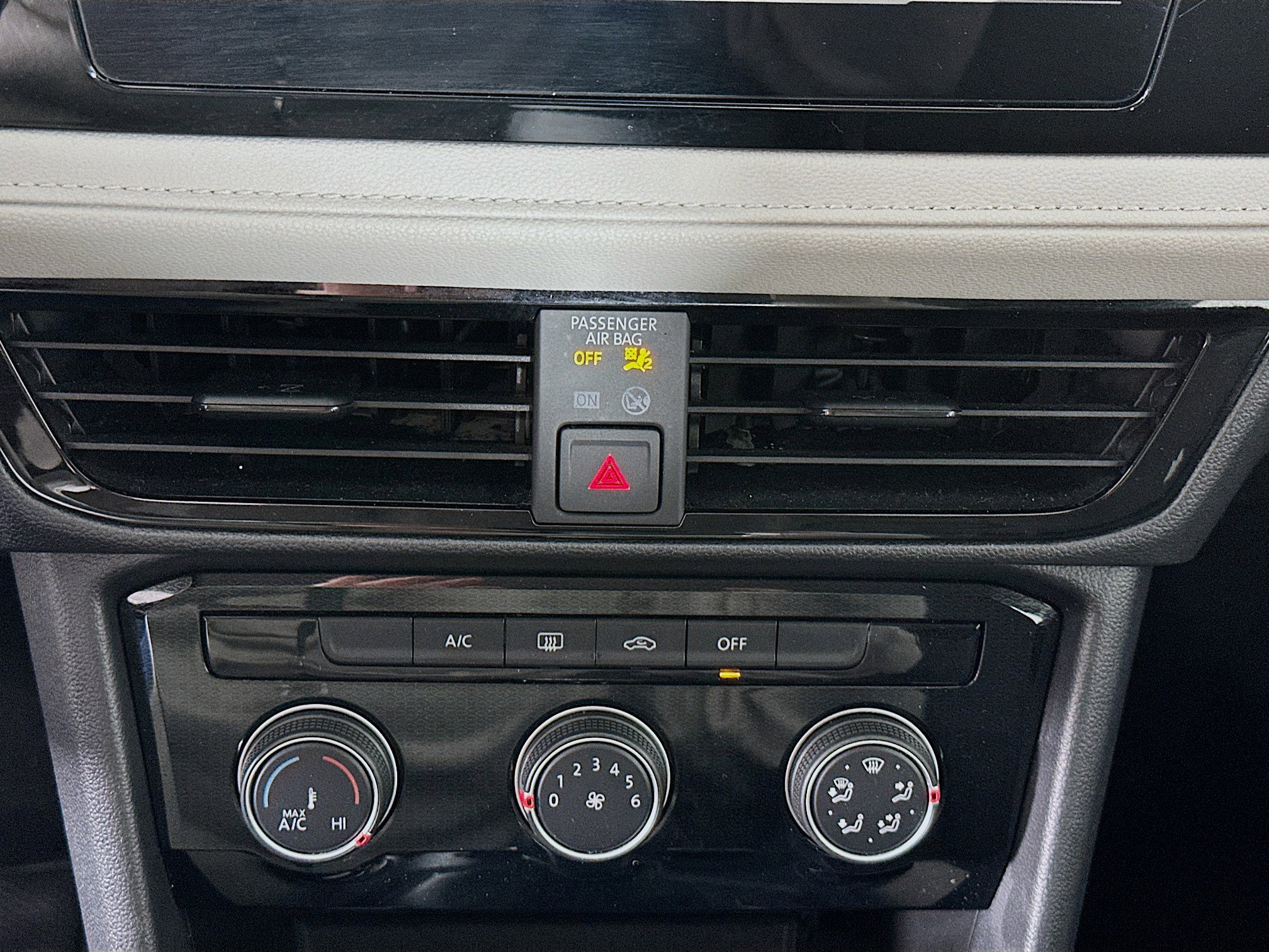 Used 2025 Volkswagen Taos S image 23