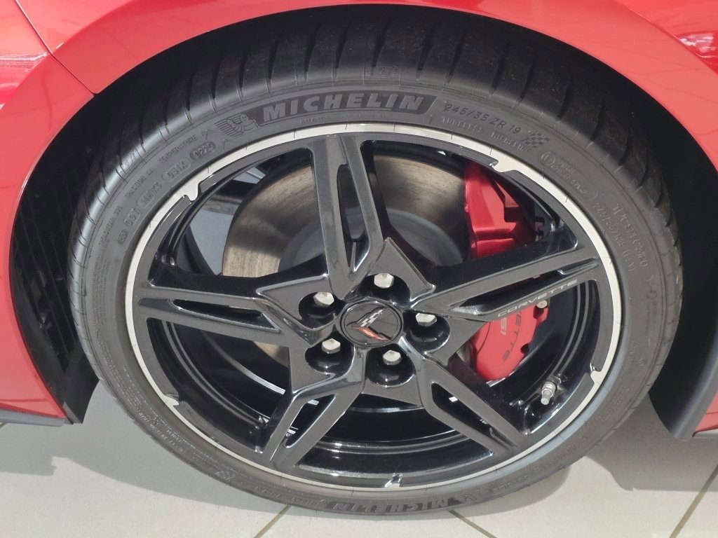 New 2025 Chevrolet Corvette Stingray Preferred Cpe w/ Z51 Performance Package image 20