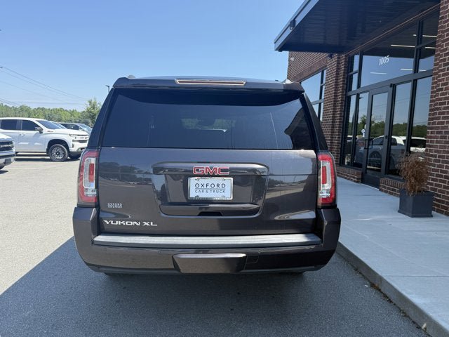 Used 2017 GMC Yukon XL SLT w/ Premium Edition RWD image 5