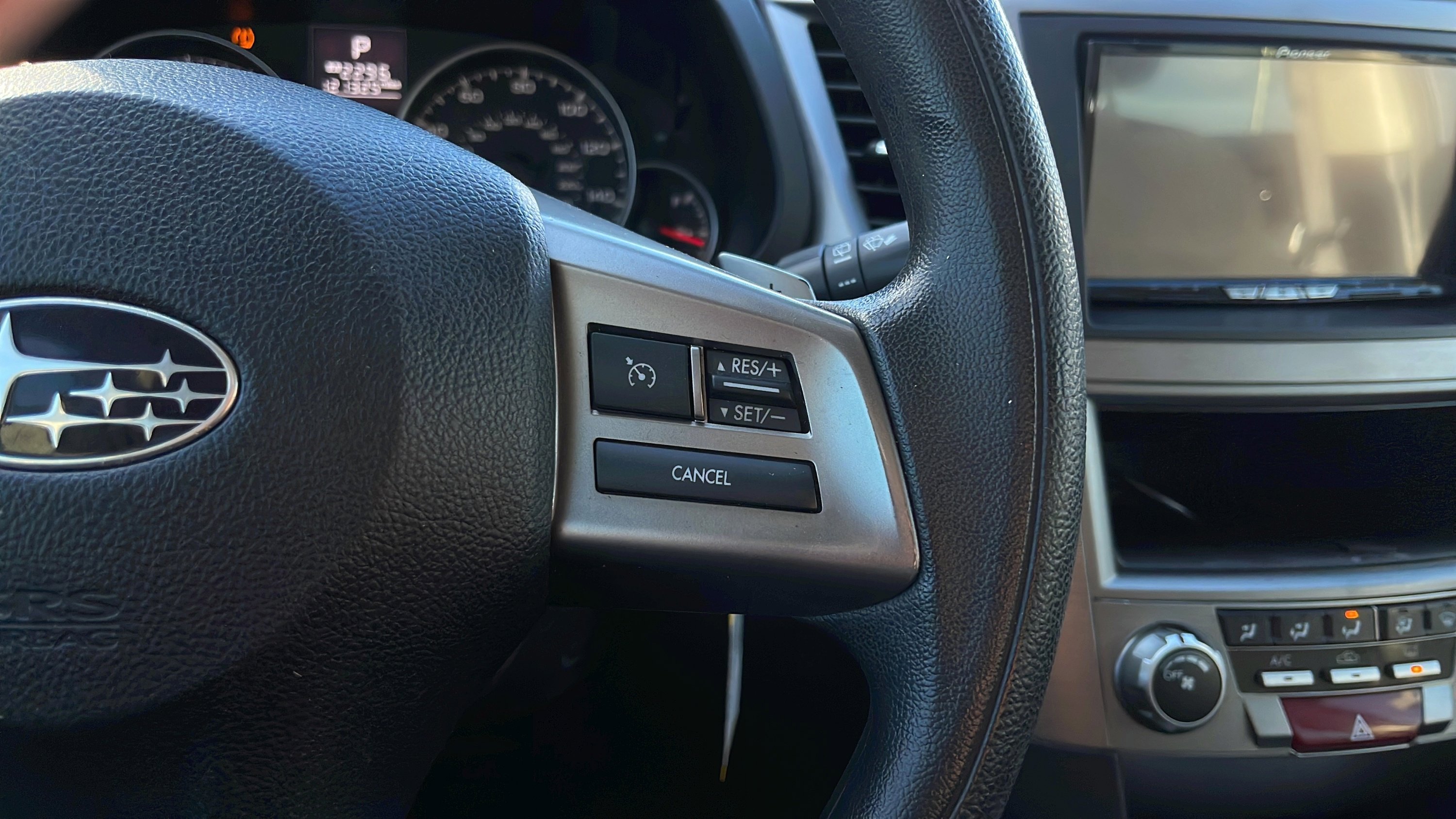 Used 2014 Subaru Outback 2.5i w/ Alloy Wheel Package image 19