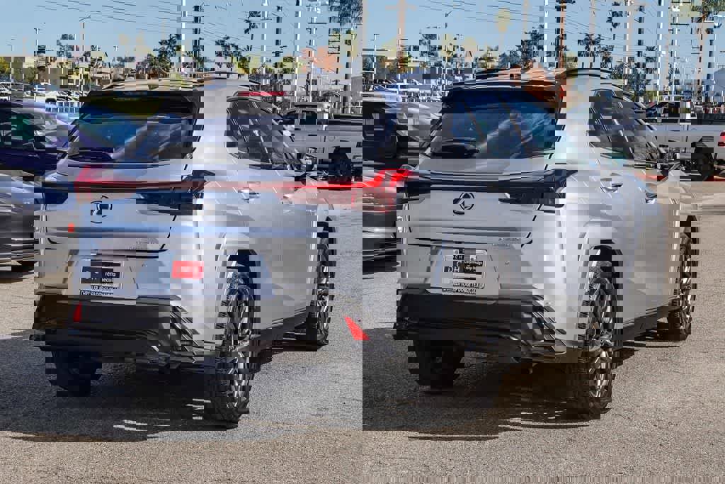 Used 2024 Lexus UX 250h F Sport image 4