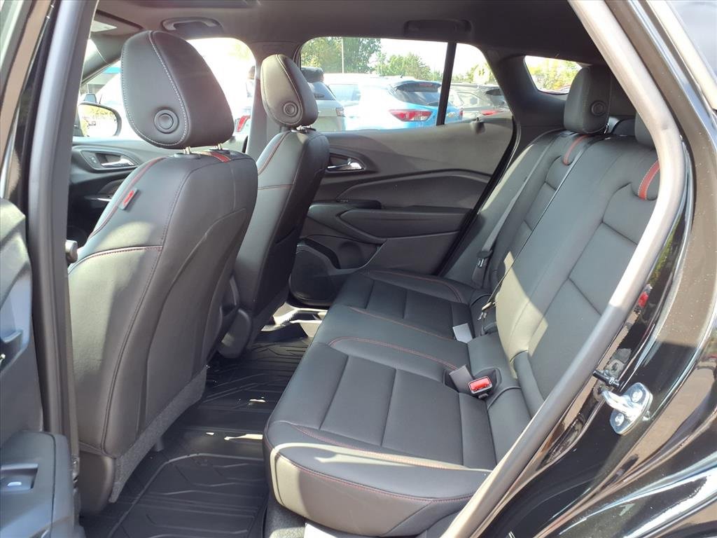 New 2026 Chevrolet Trax RS w/ Sunroof Package image 12