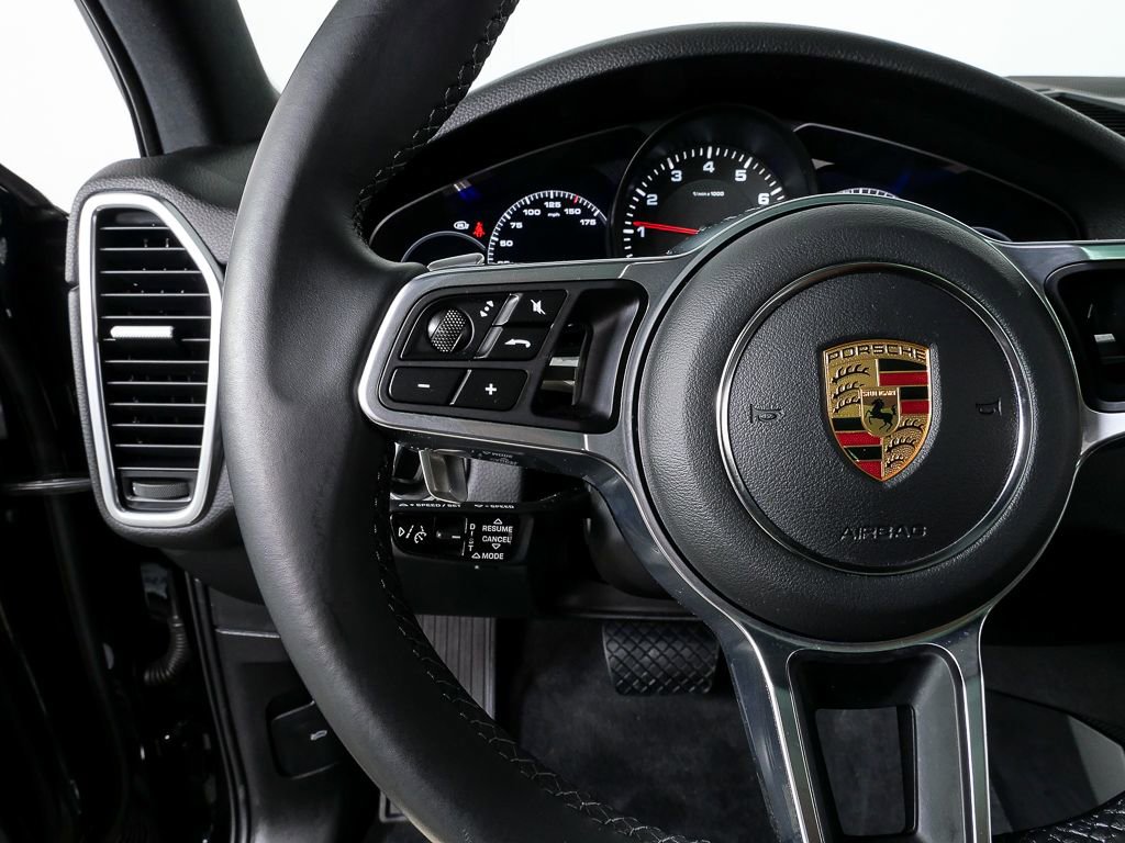 Certified 2022 Porsche Cayenne image 10
