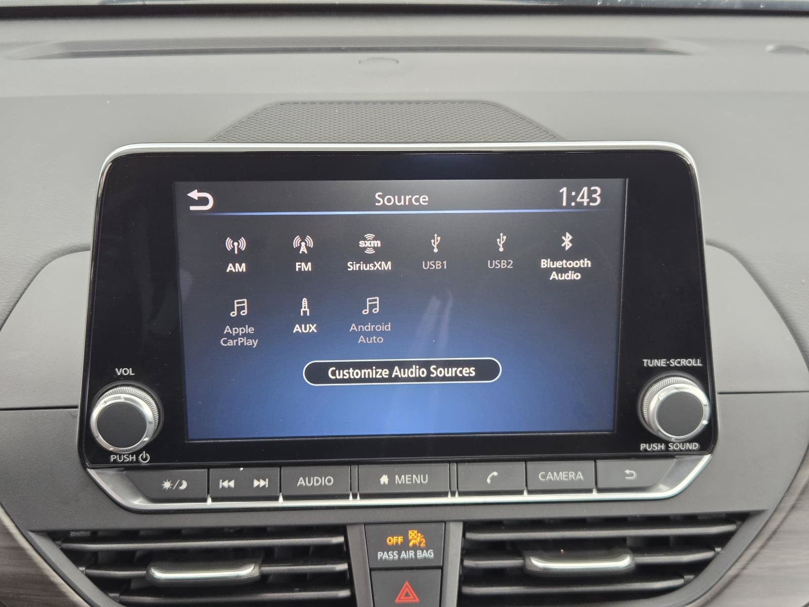 Used 2023 Nissan Altima 2.5 SV FWD image 9