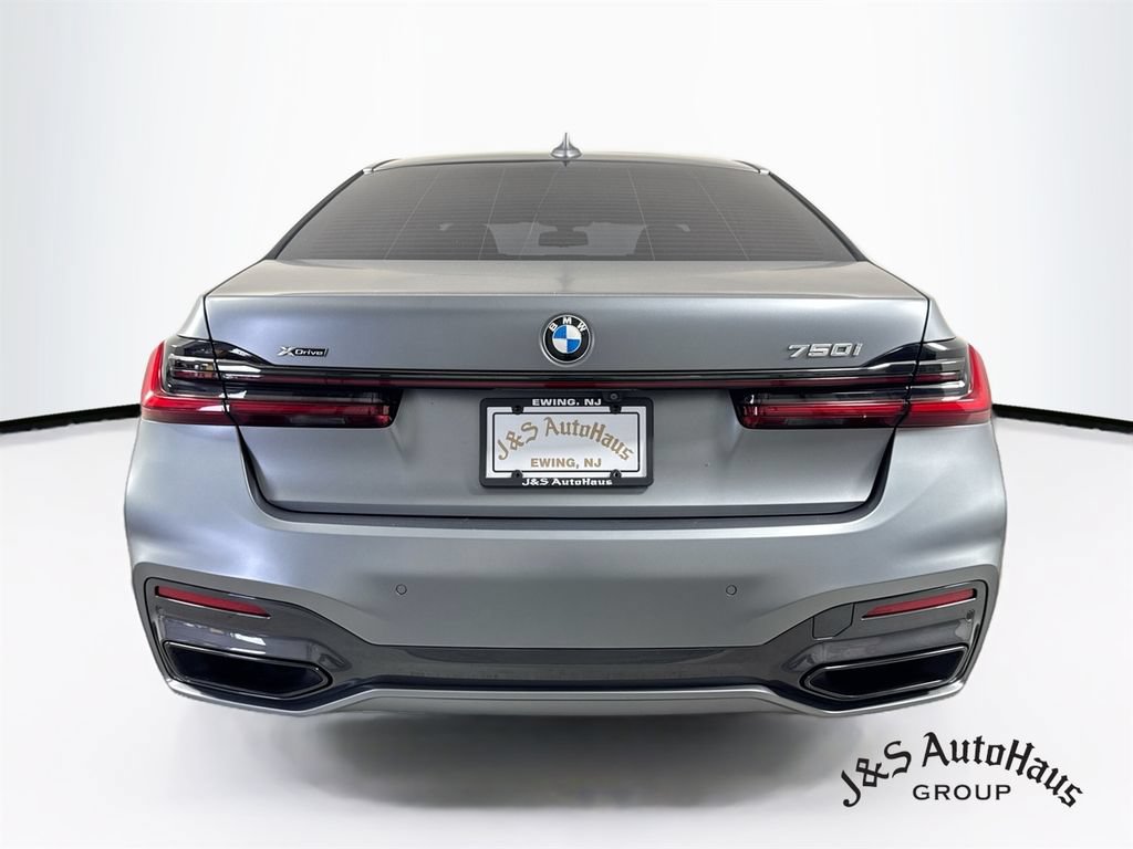 Used 2022 BMW 750i xDrive w/ Executive Package AWD/4WD image 6