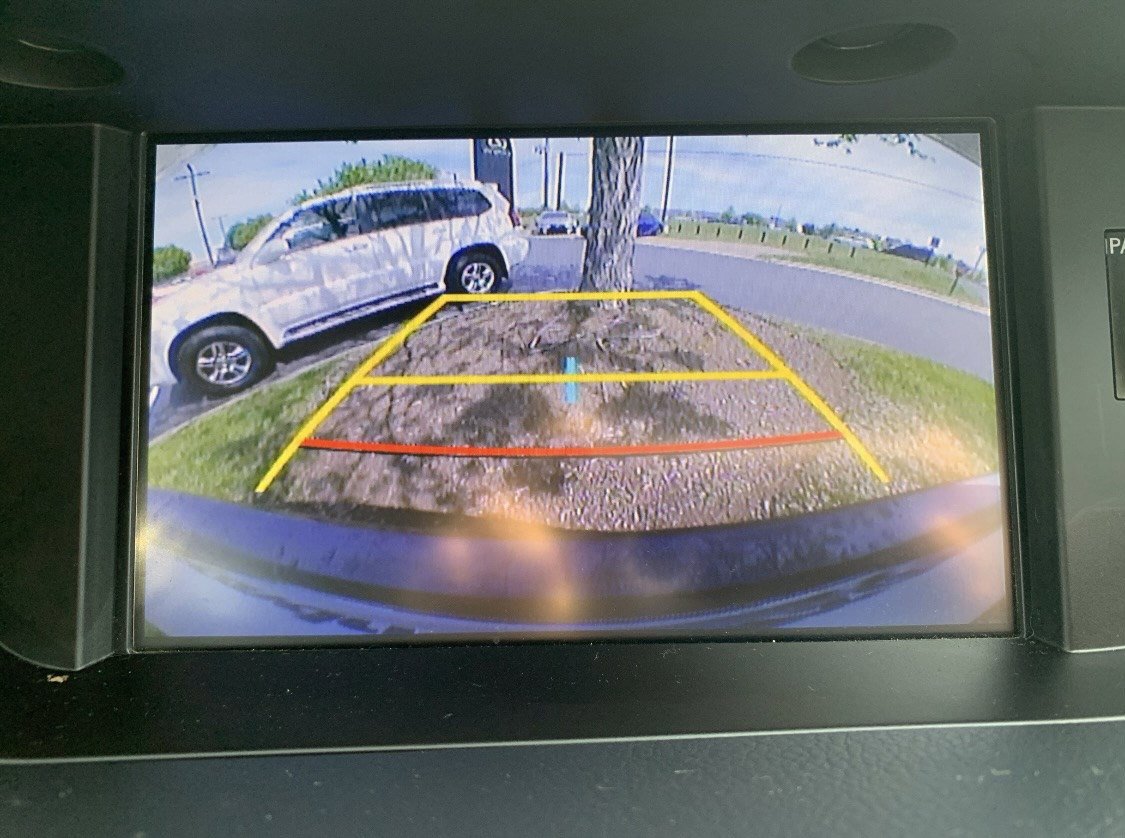 Used 2016 Lexus ES 350 w/ Luxury Package w/Wood Trim image 25