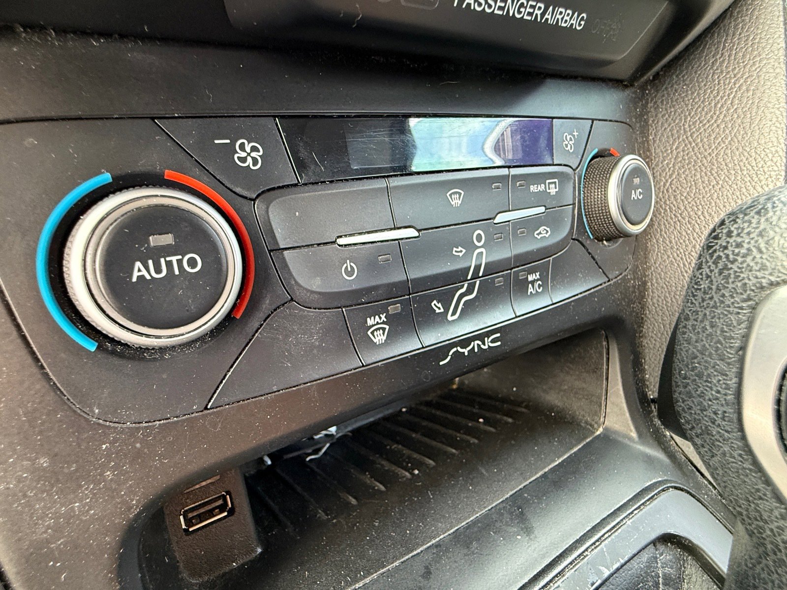 Used 2018 Ford Focus SEL image 10