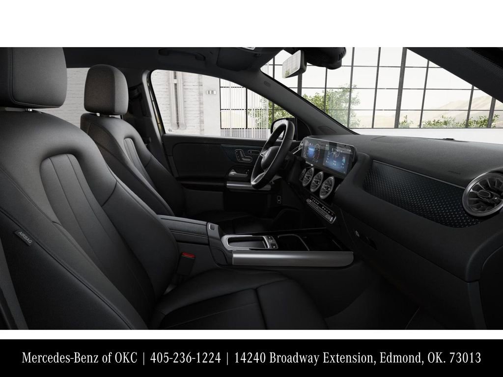 Used 2025 Mercedes-Benz GLA 250 4MATIC image 4