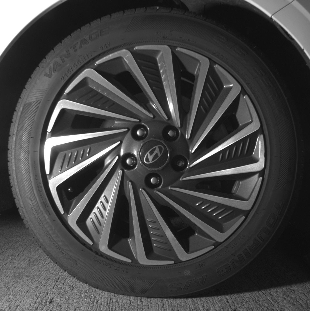 Used 2024 Hyundai Sonata SEL image 13