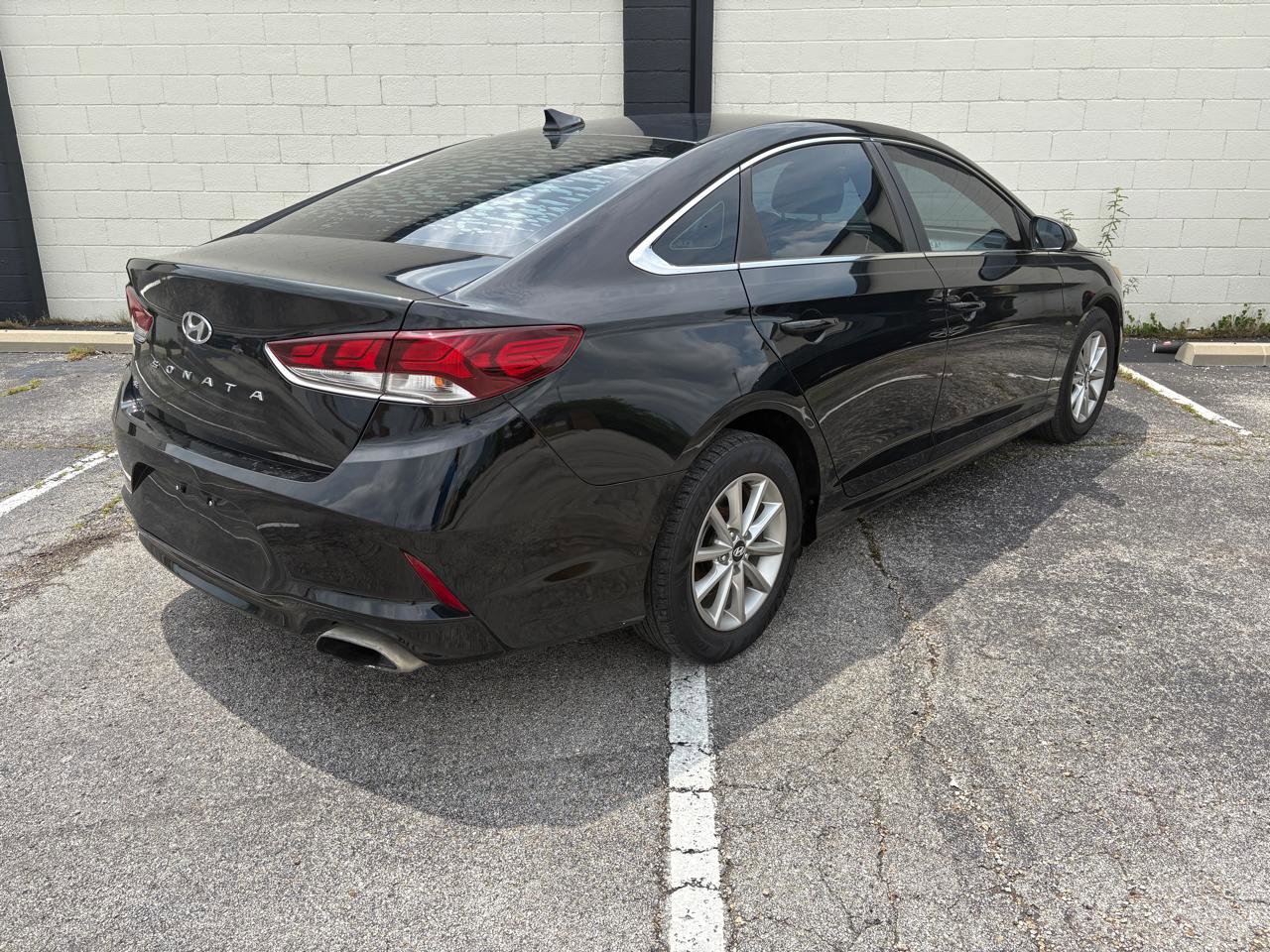 Used 2018 Hyundai Sonata SE FWD image 3