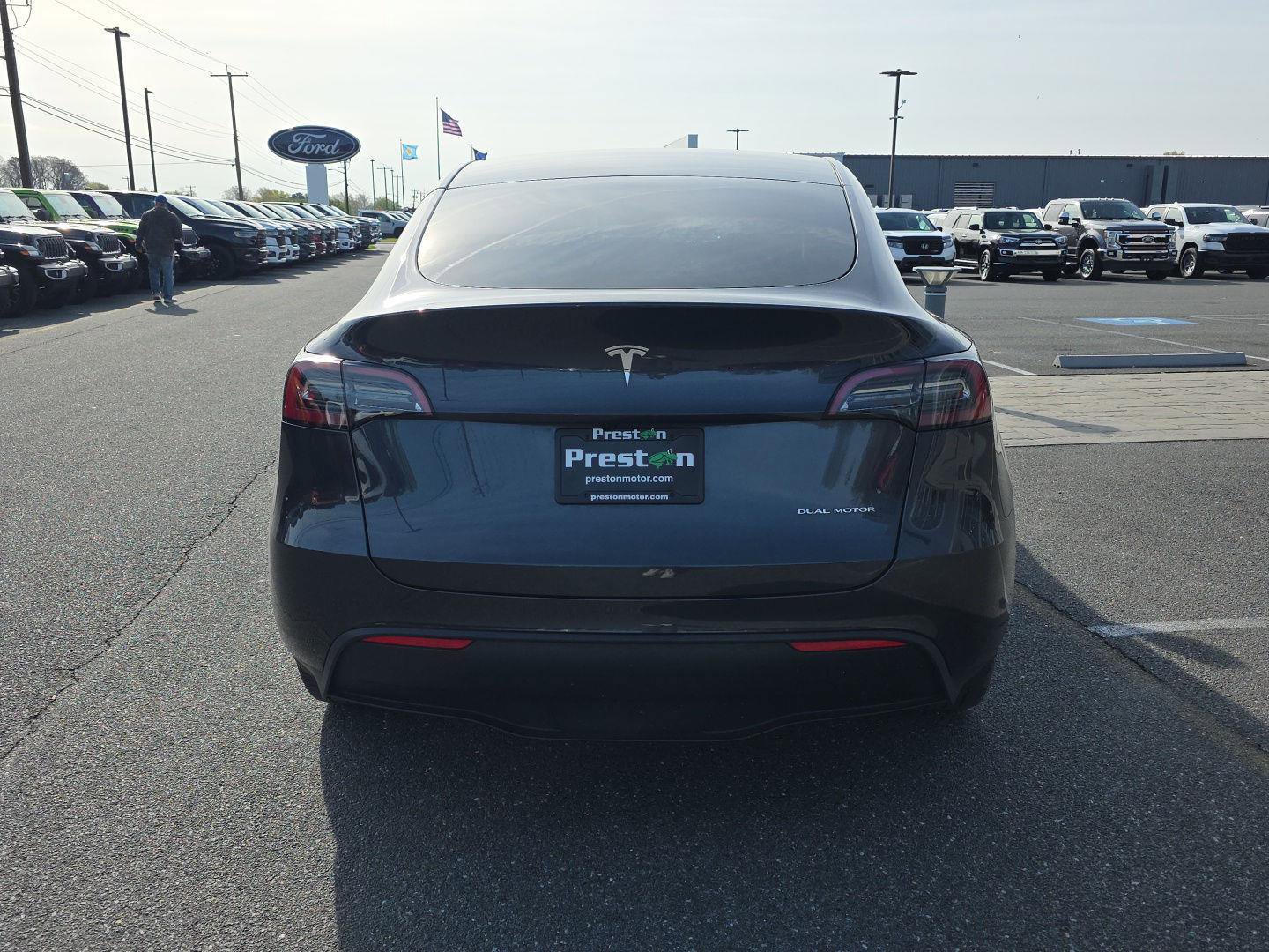 Used 2024 Tesla Model Y Long Range image 7