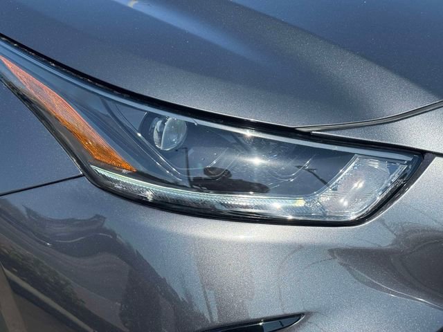 Used 2023 Toyota Highlander XSE AWD/4WD image 12