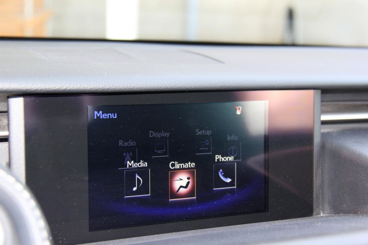 Used 2016 Lexus RC 200t image 13