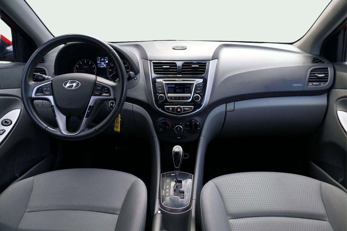 Used 2015 Hyundai Accent Sport image 18