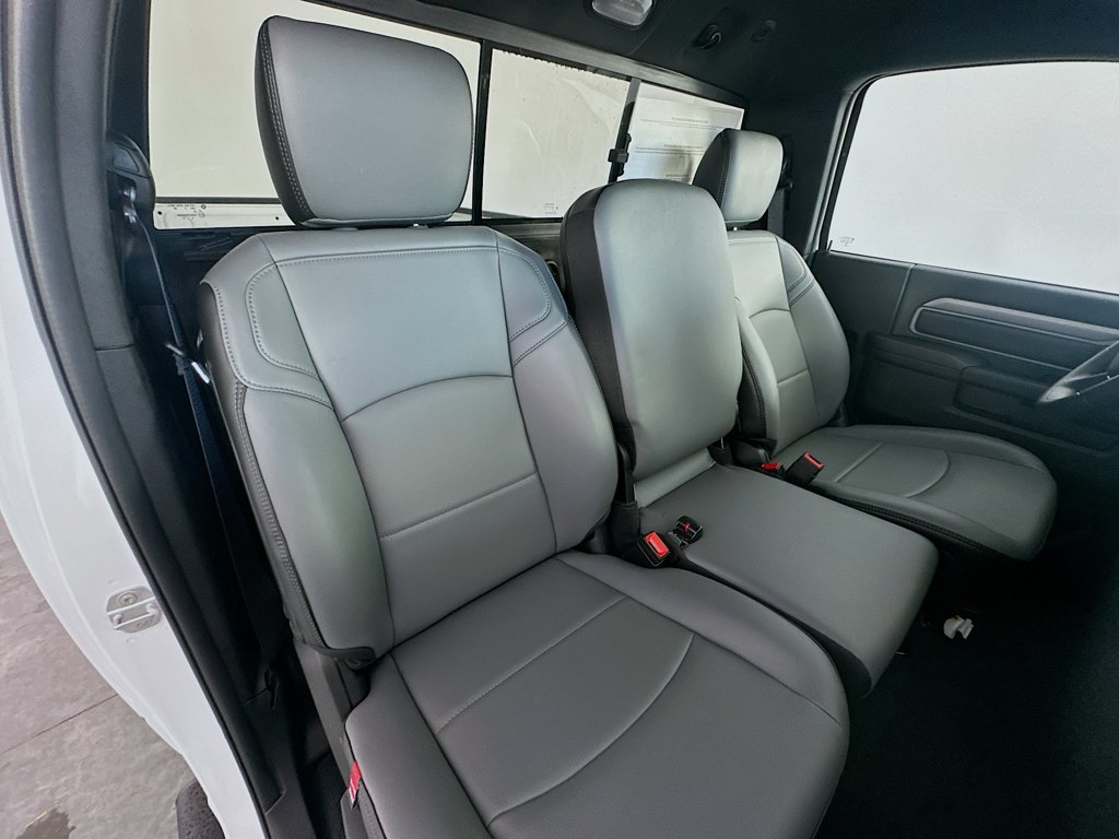New 2026 RAM 3500 Tradesman AWD/4WD image 10