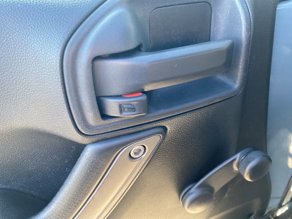 Used 2014 Jeep Wrangler Sport image 17