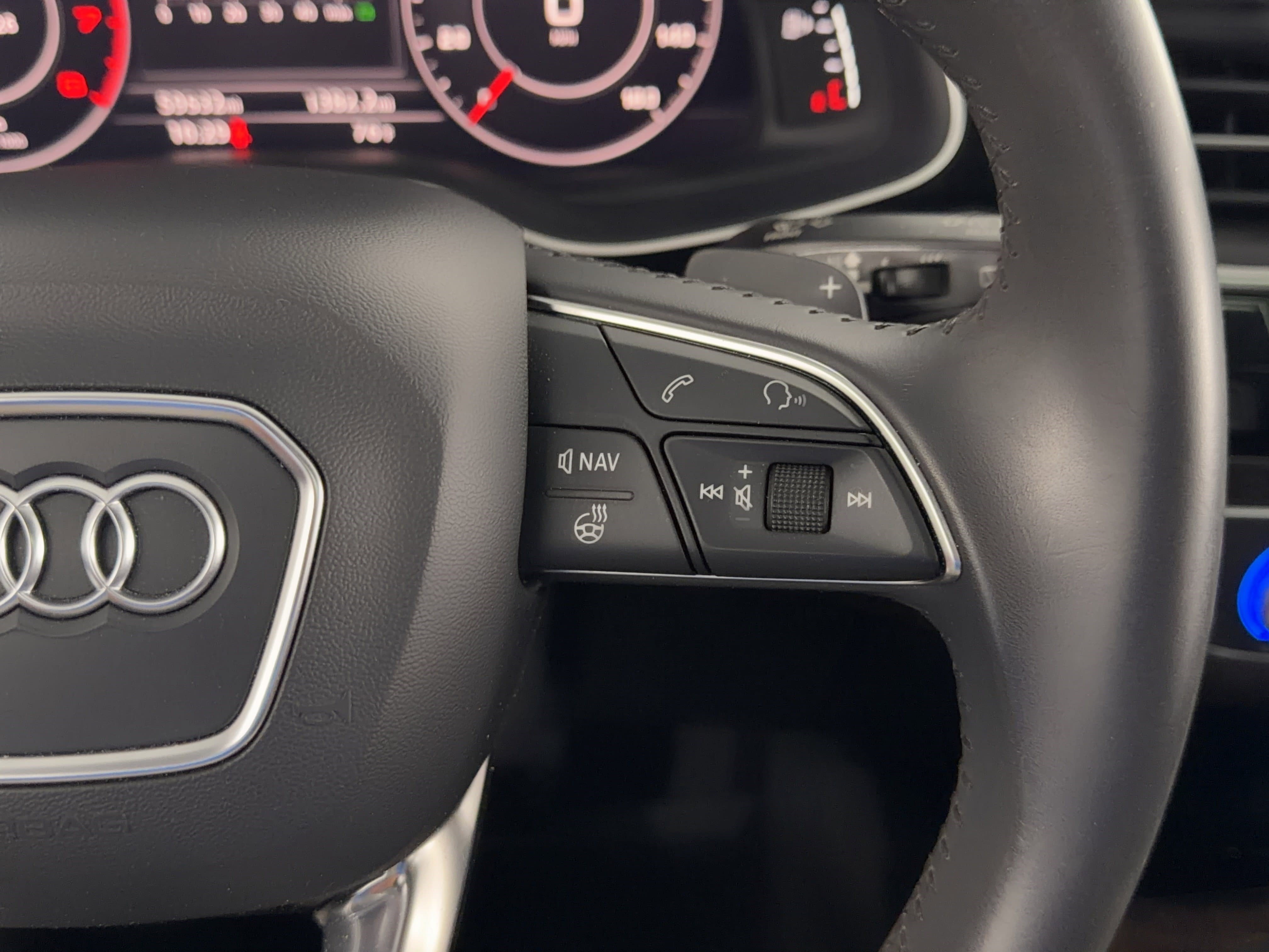 Used 2017 Audi Q7 3.0T Premium Plus w/ Premium Plus Package image 22