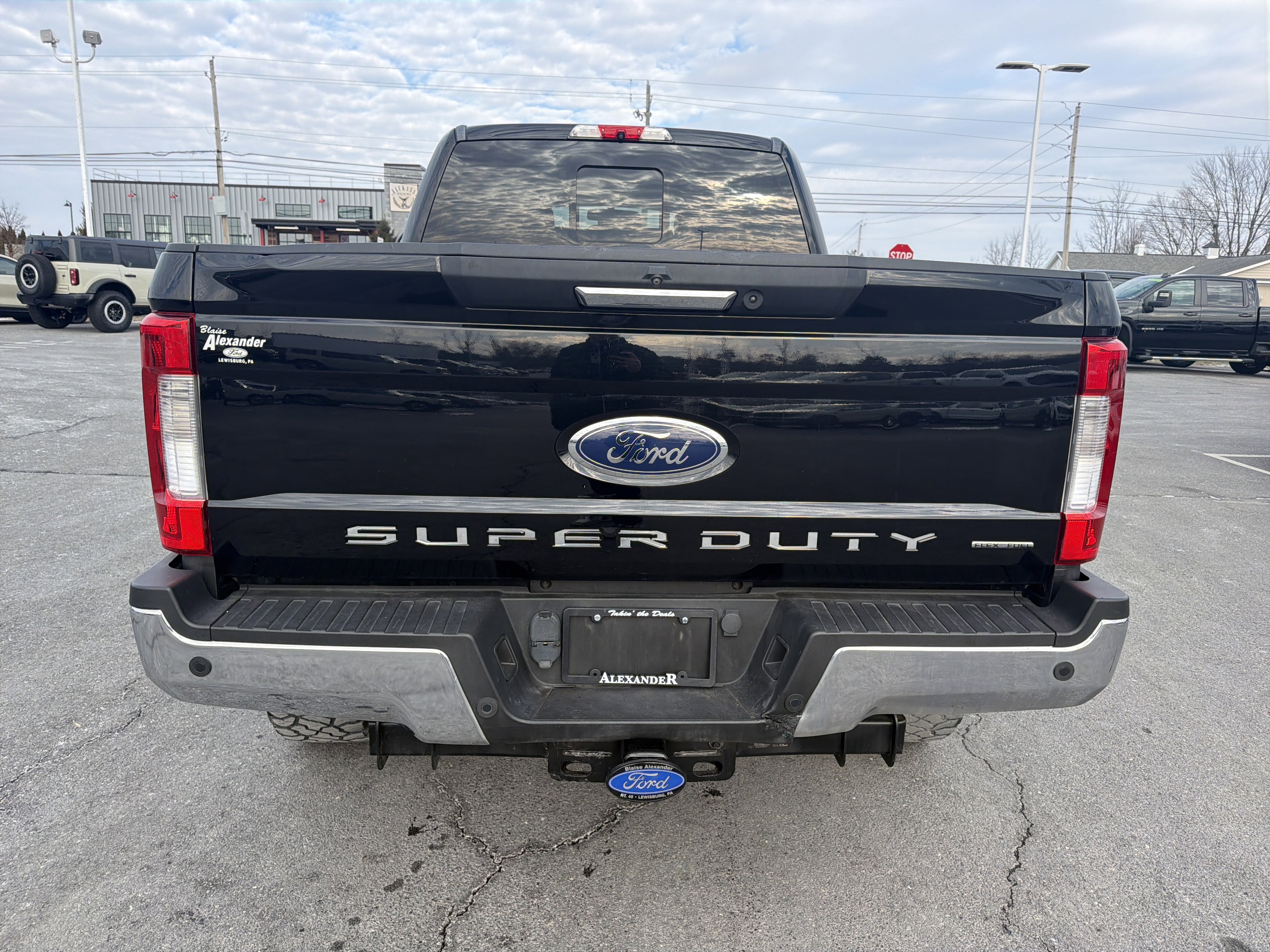 Used 2017 Ford F250 Lariat w/ Chrome Package video 4