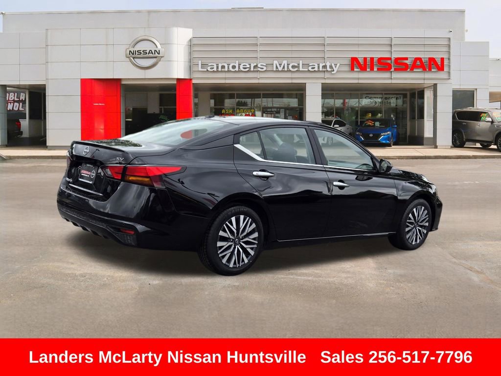 Used 2024 Nissan Altima 2.5 SV FWD video 3