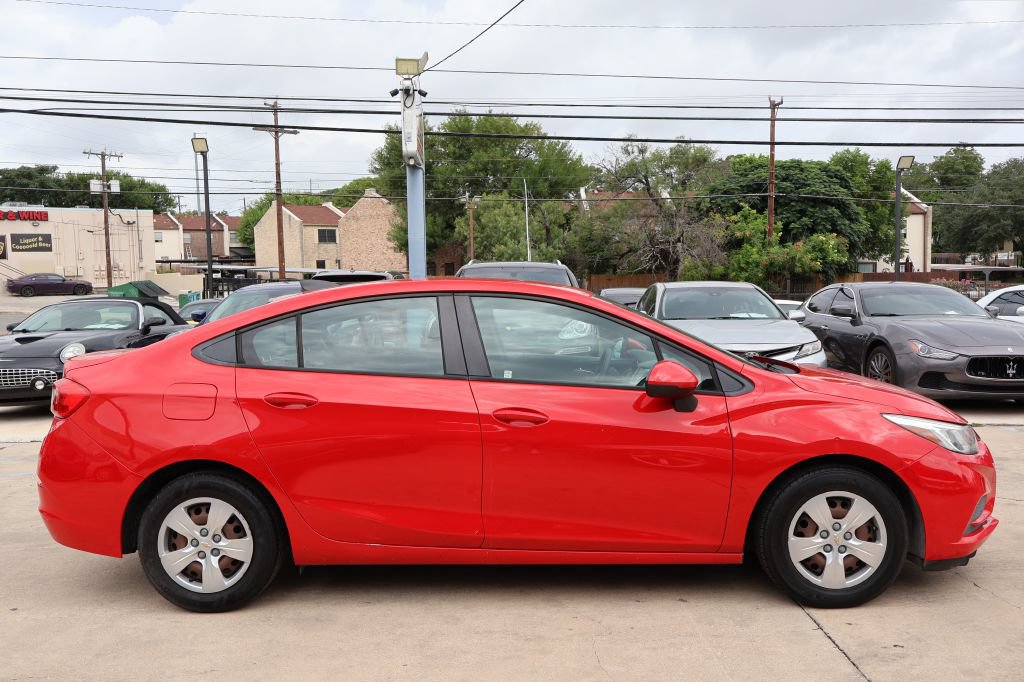 Used 2017 Chevrolet Cruze LS FWD image 8