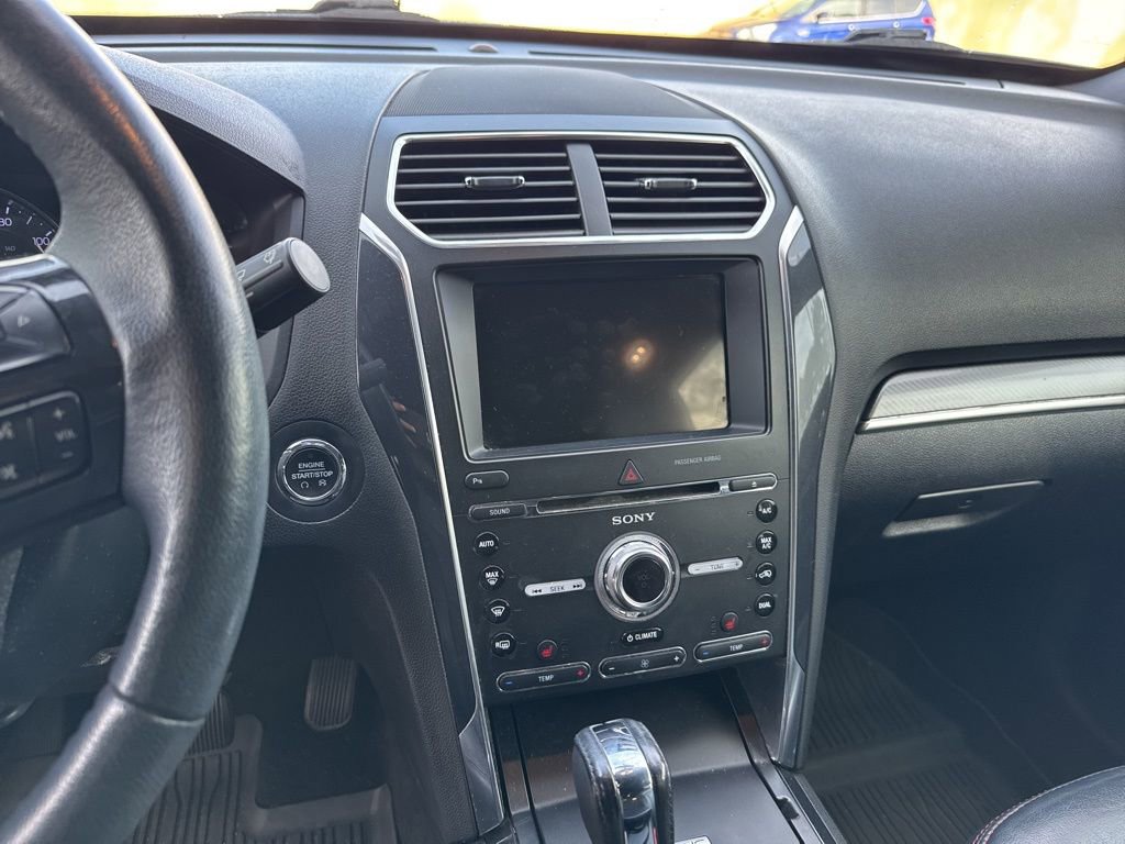 Certified 2018 Ford Explorer Sport image 11