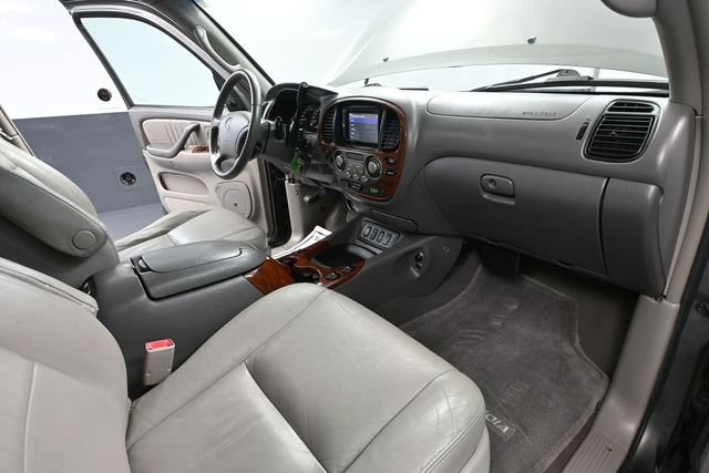 Used 2005 Toyota Sequoia Limited AWD/4WD image 48