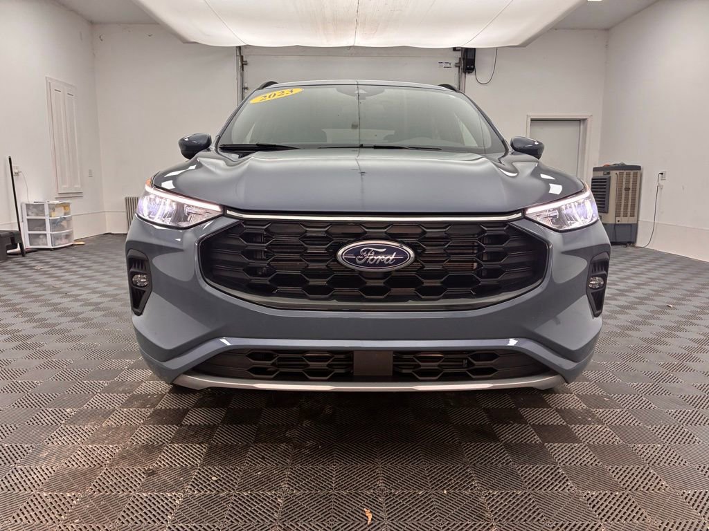 Certified 2023 Ford Escape ST-Line Select w/ Tech Pack #1 image 18