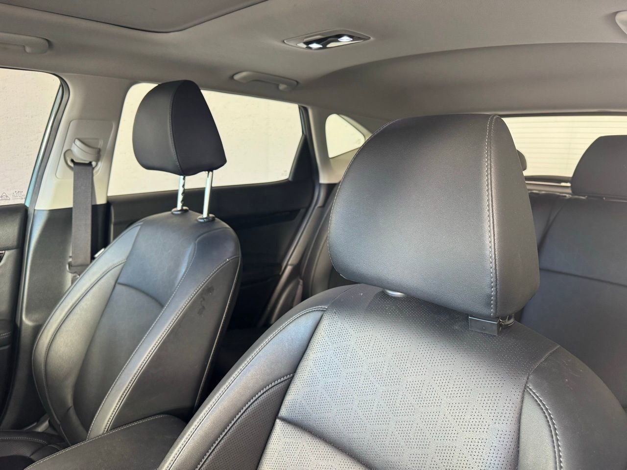 Used 2024 Kia Seltos EX image 3