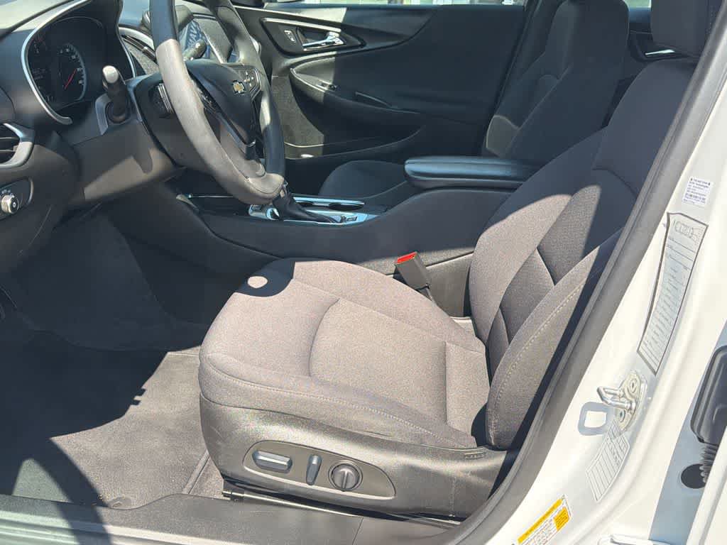 Used 2024 Chevrolet Malibu LT FWD image 10