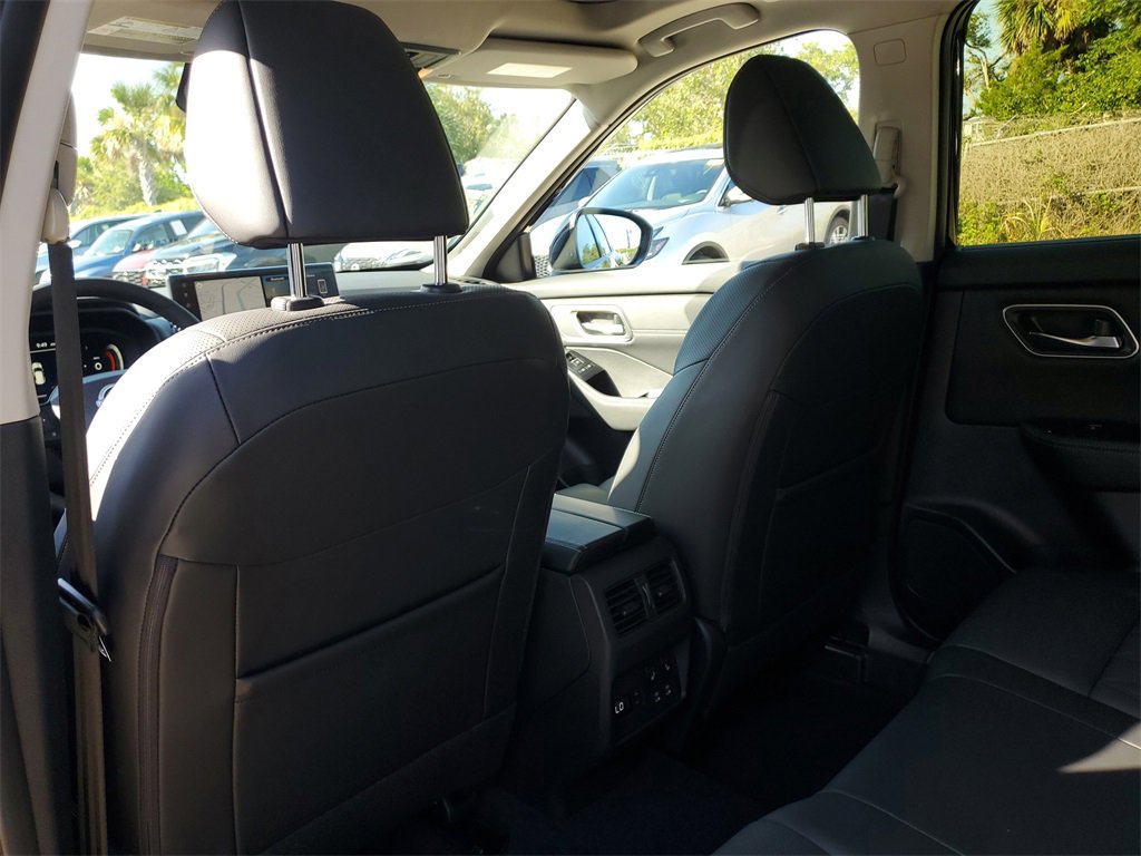 New 2026 Nissan Rogue Platinum w/ Platinum Premium Package image 7