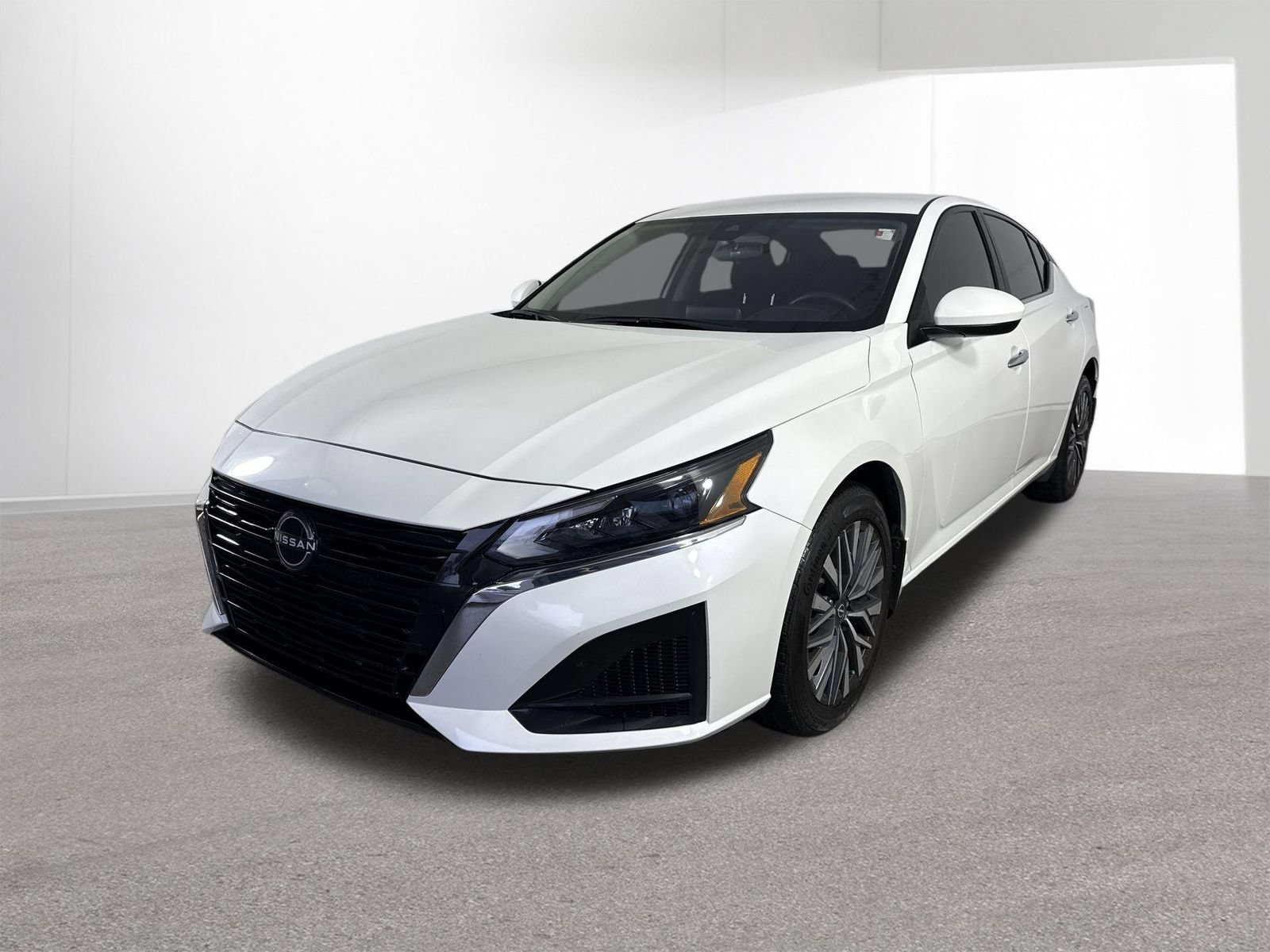 Used 2023 Nissan Altima 2.5 SV AWD/4WD image 23