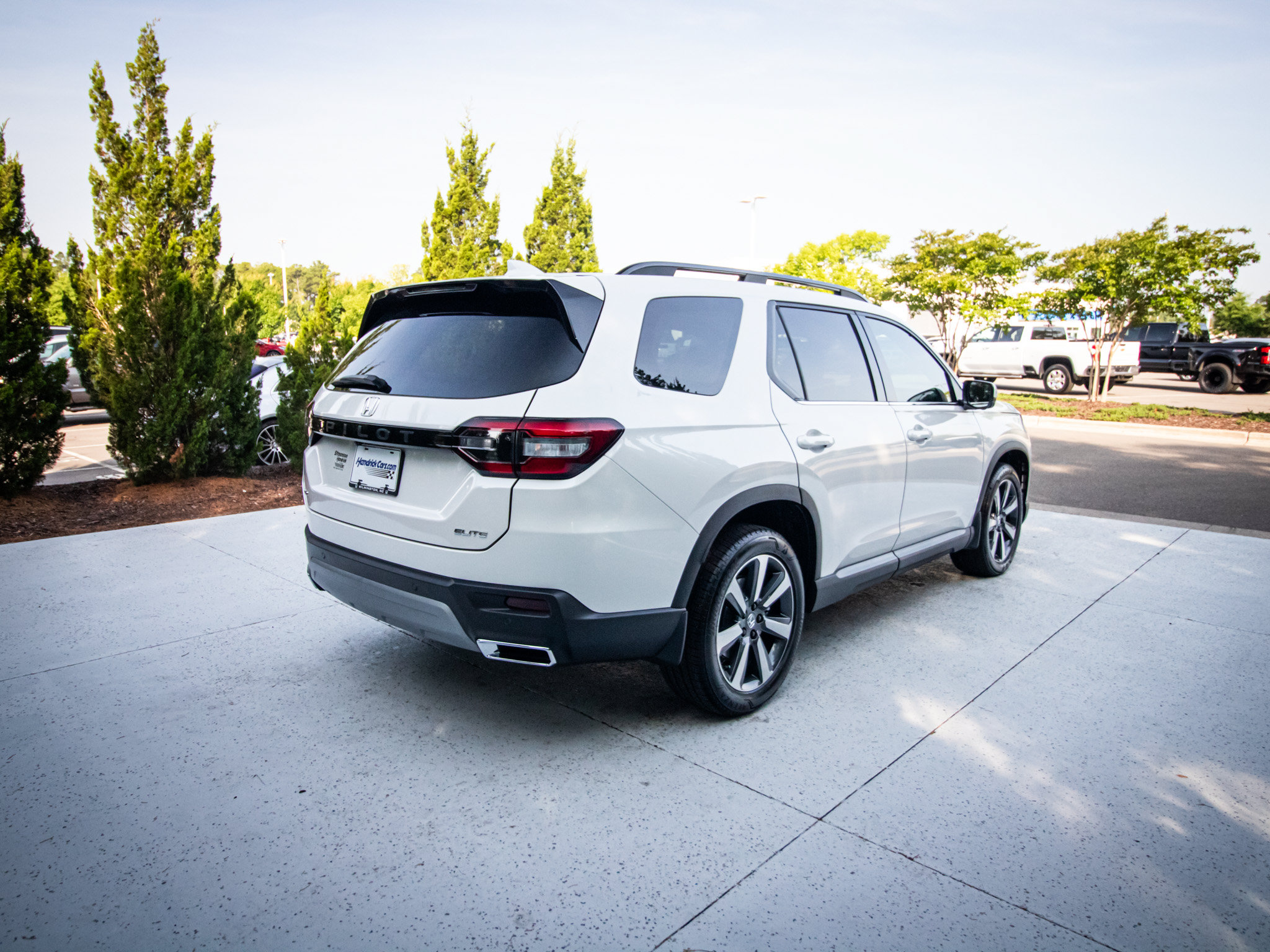 Certified 2025 Honda Pilot Elite image 10