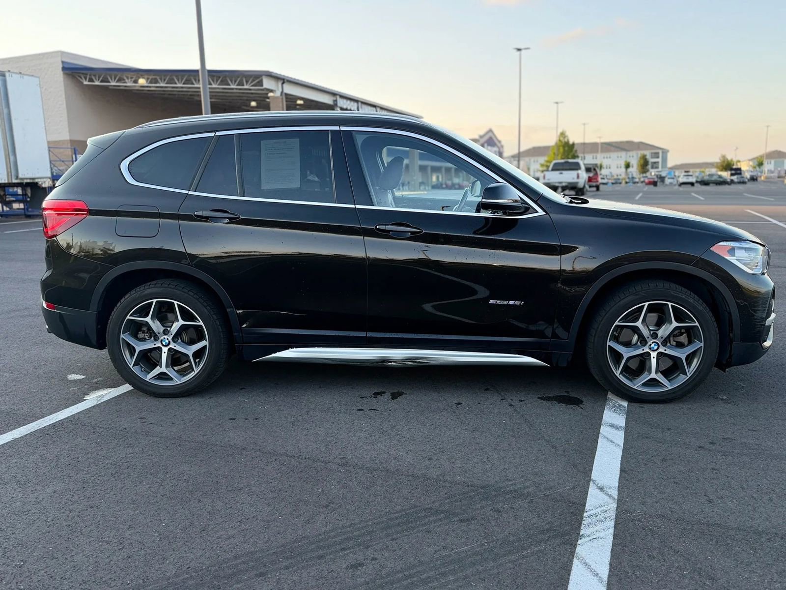 Used 2017 BMW X1 sDrive28i FWD image 6