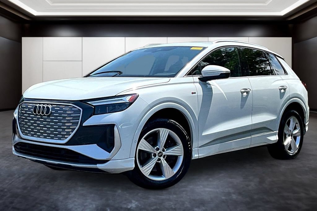 Used 2024 Audi Q4 e-tron Premium Plus AWD/4WD image 3
