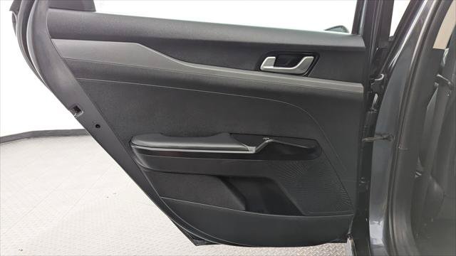 Used 2023 Kia K5 LXS FWD image 16