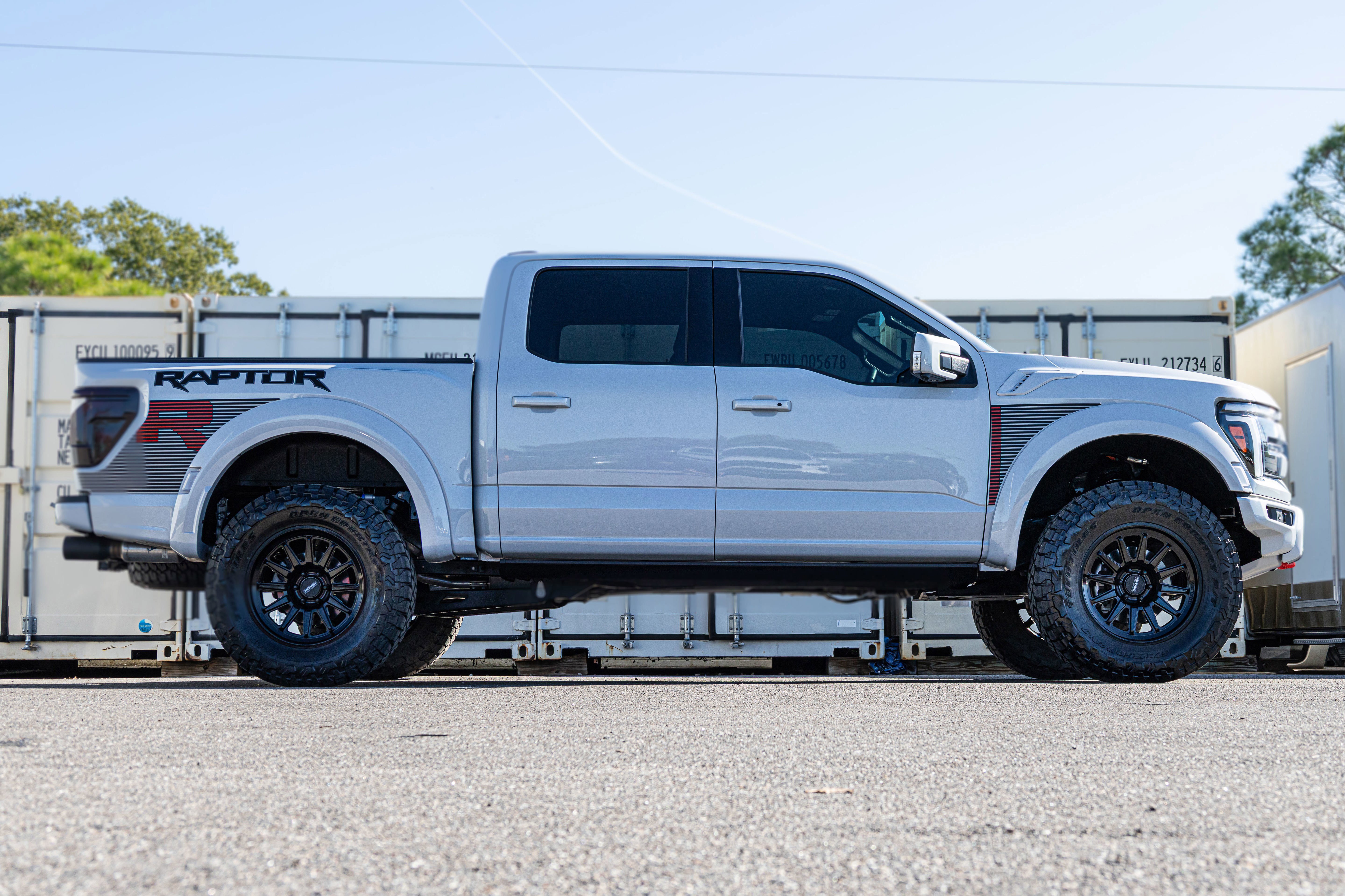 Certified 2025 Ford F150 Raptor w/ Equipment Group 803A Raptor R video 3