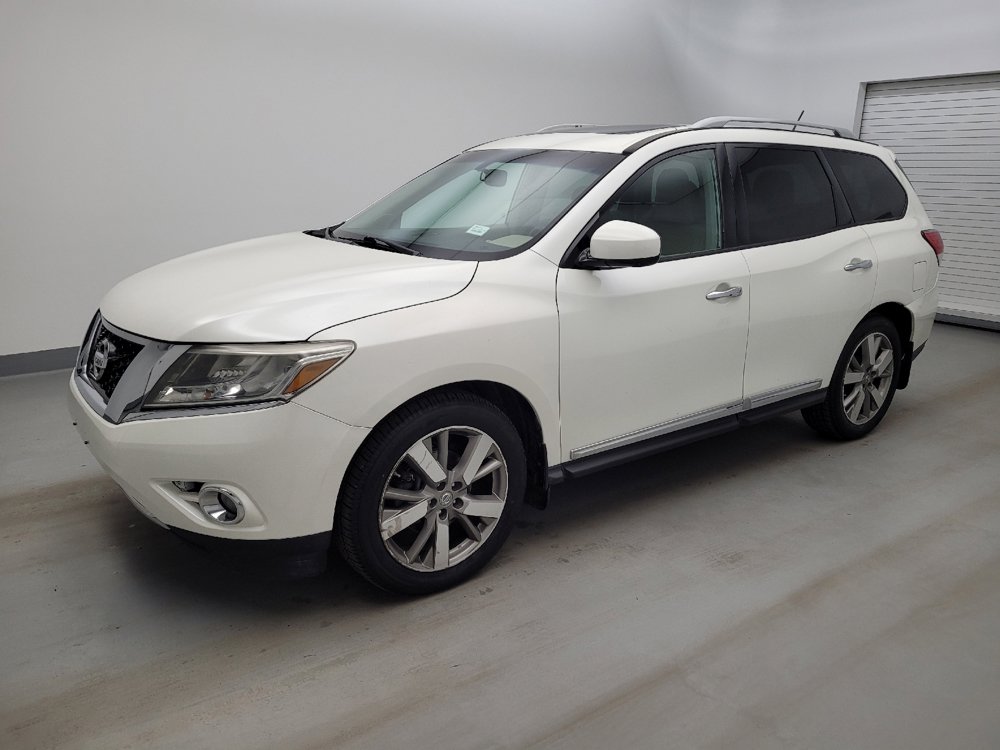 Used 2016 Nissan Pathfinder Platinum image 2