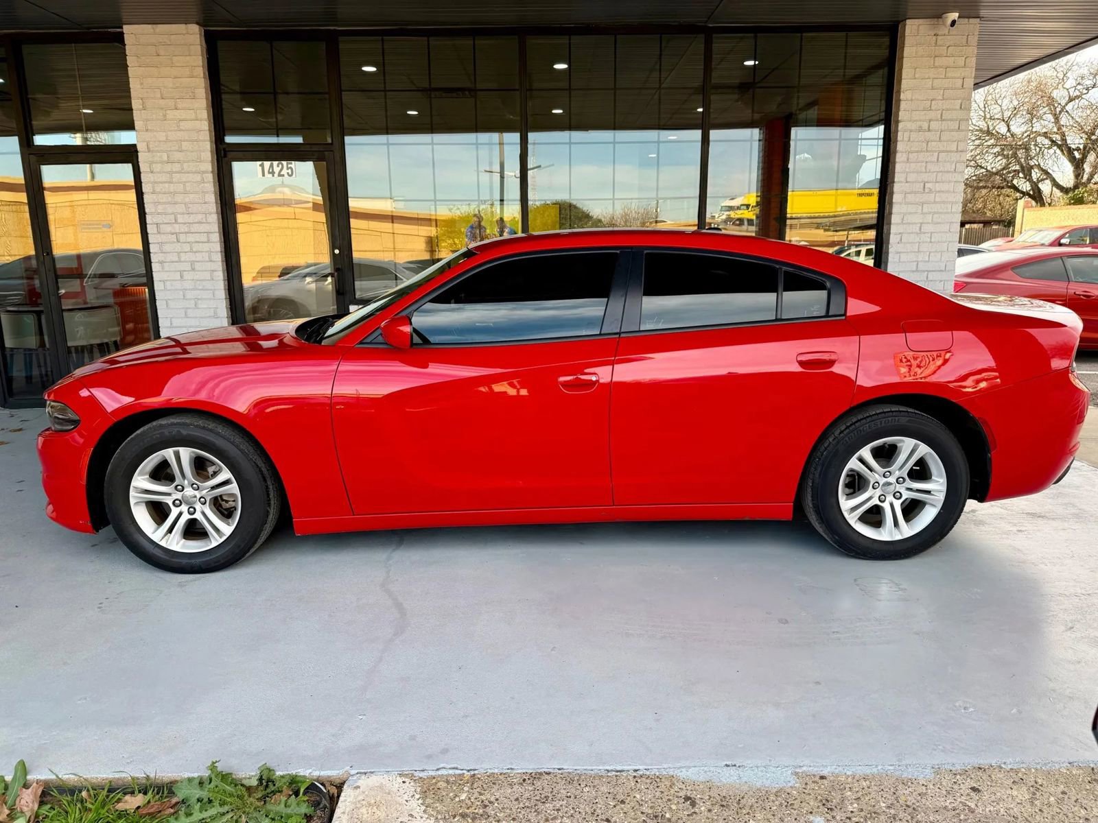 Used 2021 Dodge Charger SXT w/ Driver Convenience Group image 6