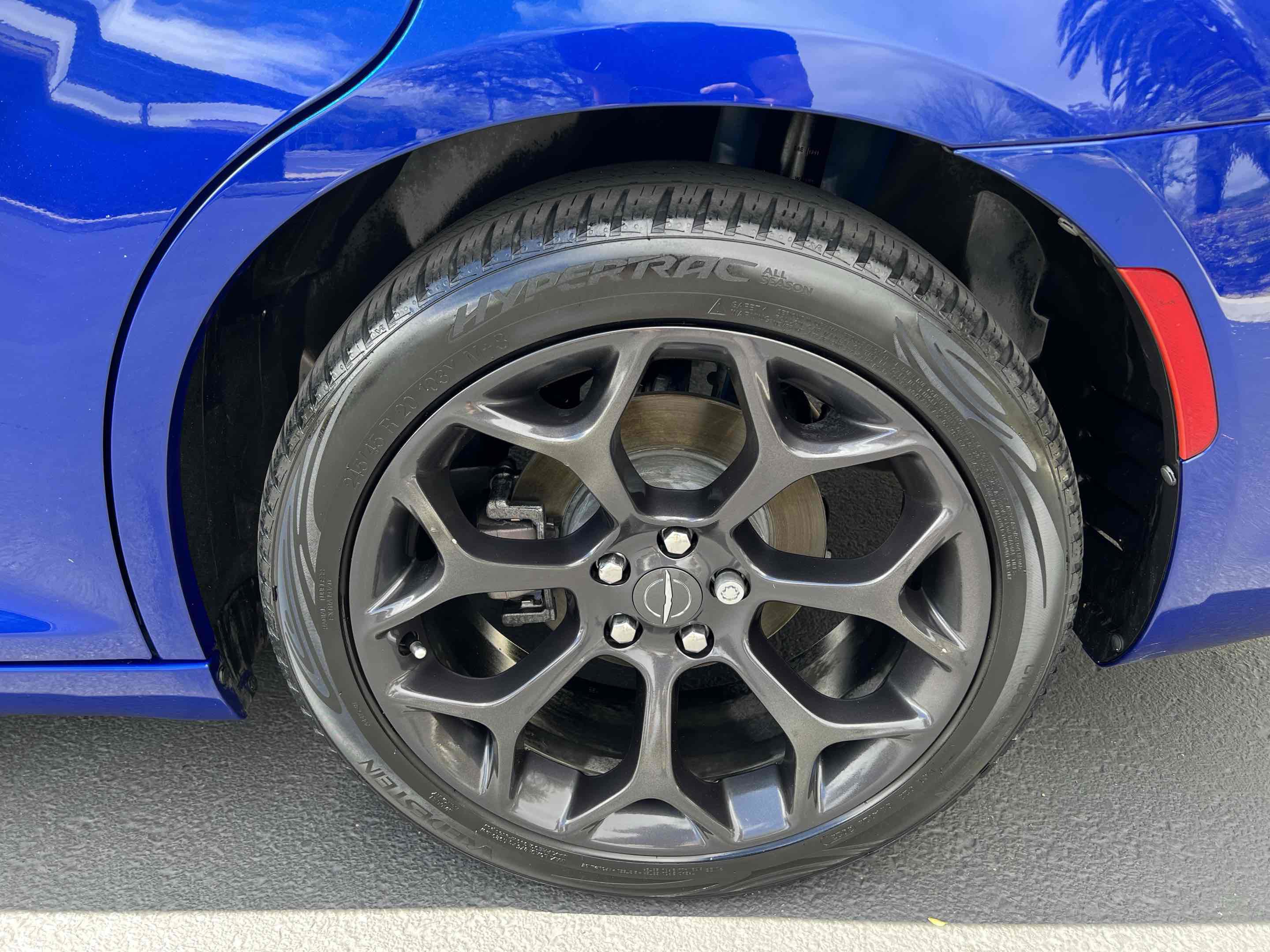 Used 2019 Chrysler 300 Touring w/ Sport Appearance Package image 70
